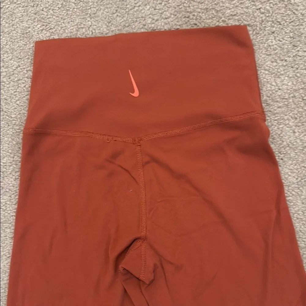 Nike Rust Colored High-Waisted Leggings